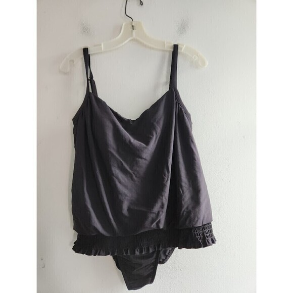 Miraclesuit Women Black Smocked Detail Blouson One Piece Swimsuit size 10 - Picture 1 of 7